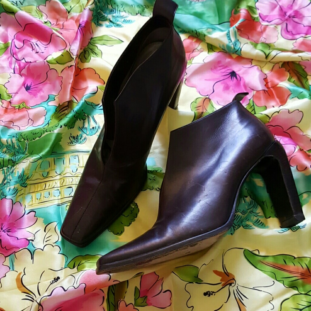 Gucci brown boots heels women size 9B